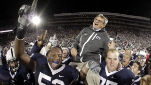 Знаменитый американский тренер Джо Патерно уволен из-за секс-скандала