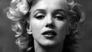 Коллекция фотографий молодой Мэрилин Монро продана на аукционе в Калифорнии 