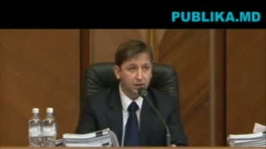 Депутаты о коллегах "племянниках", кумовстве и "бардаке" в столичной мэрии