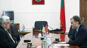 Лидер Приднестровья Евгений Шевчук встретился с послом Украины в Молдове