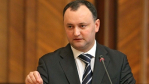 Додон настаивает на своем: Срочно нужен внепартийный президент