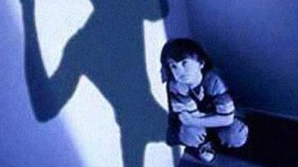 Родители жестоко наказали 11-летнюю дочку за отказ принести вина