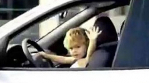 Восьмилетний мальчик угнал машину своих родителей и катался в течение получаса