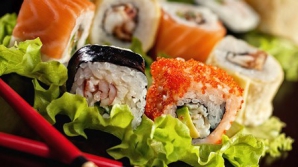 Робота для приготовления суши создали в Японии