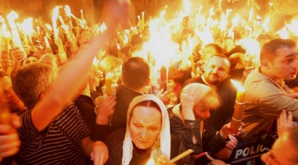 В Иерусалиме сошел Благодатный огонь (ВИДЕО)