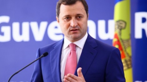 Премьер вылетел с официальным трехдневным визитом в Израиль