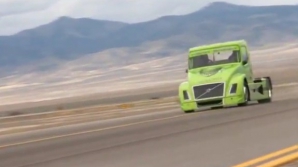 Гибридный грузовик установил рекорд скорости (ВИДЕО)
