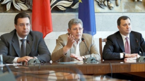 Лидеры АЕИ соревнуются, завидуют и боятся остаться в тени собственных партнеров 