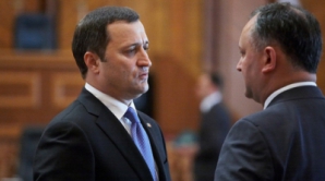 Додон выгоняет Филата из "Мерседеса"