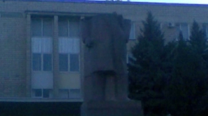 Ленин покидает центр Рышкан: монумент решено перенести в специально оборудованное место