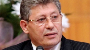 Гимпу возмущен действиями ЦБЭПК: Ищут коррупцию в бюстгальтерах лицеисток!