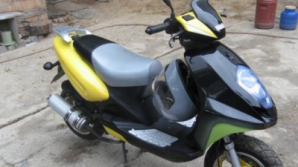 Скутер, разыскиваемый Интерполом, найден на таможне в Леушенах