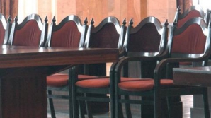 Парламент сэкономил за счет коммунистов 350 тысяч леев. ПКРМ: Сомневаемся, что деньги потратят рационально