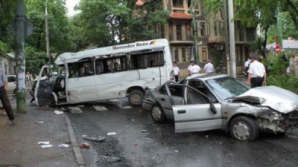 Водитель 110-го маршрутного такси, попавшего в ДТП, скончался