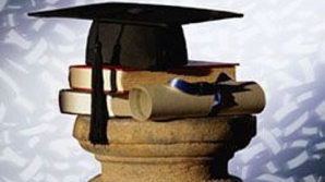 19 госслужащих получат стипендии на магистратуру в зарубежных вузах 