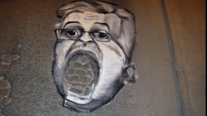 На дорогах Екатеринбурга появились карикатуры на чиновников