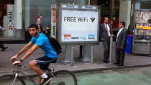 Нью-йоркские таксофоны оснастят Wi-Fi