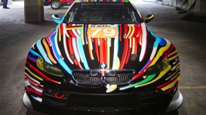 Известные художники превратили BMW в произведение искусства