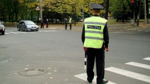 Шестеро дорожных полициейских, обвиняемых в коррупции, отстранены от должностей