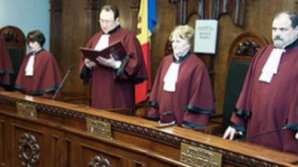 Судьи молдавского КС "решают" судьбу румынского референдума (ФОТО)