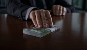 Взятка для главы УБОП и его подчиненных 