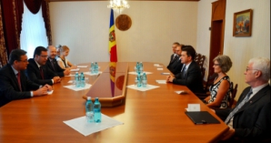 Лупу просит помощи у канадцев