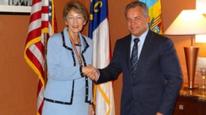 Влад Плахотнюк встретился в США с госсекретарем штата Северная Каролина