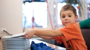 Директор гимназии, где были обнаружены несвежие продукты: Мы хотели их выбросить