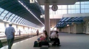 Люди, забывшие о переводе часов, дольше прождали на вокзале свой поезд