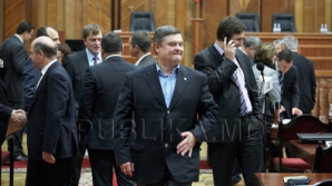 Либералы после заявления о создании новой фракции потребовали провести заседание АЕИ