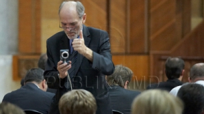 Чем заняты депутаты парламента на пленарных заседаниях ФОТОГАЛЕРЕЯ