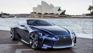 Состоялся фото- и видеодебют синего Lexus LF-LC