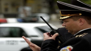 Сотни полицейских обеспечивают порядок на фестивале вина