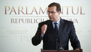 Лупу советует депутату-коммунисту не лезть на рожон