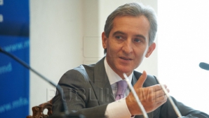 Лянкэ хотел быть убедительным и "солгал", пообещав безвизовый режим до конца 2012   