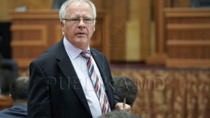 Дьяков об отставке Плахотнюка: ПКРМ лезет из кожи вон, чтобы устранить оппонента