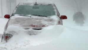 У водителей, заблокированных на дорогах, закончилось топливо и продовольствие (ВИДЕО)