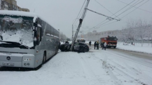 ВНИМАНИЕ, ВОДИТЕЛИ! В Кишиневе из-за непогоды произошли 52 аварии (ФОТО)