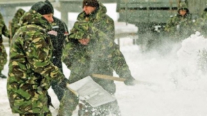 На борьбу с сугробами брошены силы Национальной армии Молдовы 