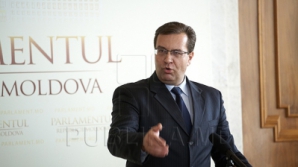 Лупу сделал замечание коллегам: Навострите уши и слушайте (ВИДЕО)