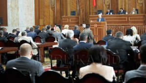 Депутаты могут проработать еще один день в этом году