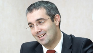 Сергей Сырбу подумывает о женитьбе: Сколько можно заниматься только политикой? Время идет, я седею