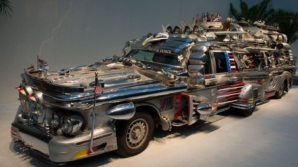 Шофёр из Финляндии собрал экстравагантный лимузин из всевозможного хлама