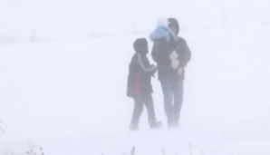 Пять населённых пунктов в трёх районах страны по-прежнему находятся в снежном плену