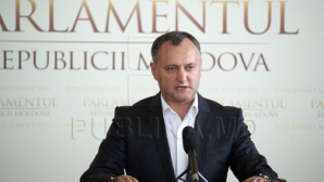 Додон: В случае проведения досрочных выборов, следующая власть будет левоцентристски направлена