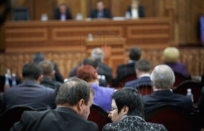 Зарубежные поездки депутатов обошлись бюджету почти в три млн леев