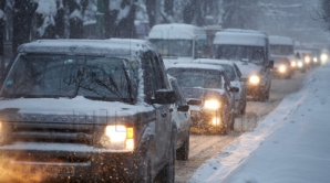 Многие владельцы автомобилей платят двойной дорожный сбор по закону, который еще не подписал президент