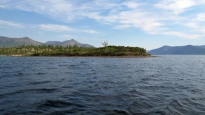 Совершено рекордное погружение в озеро на полюсе холода