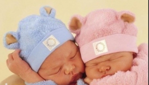 В России дорожный полицейский принял роды на посту