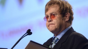 Элтон Джон завершил работу над новым альбомом